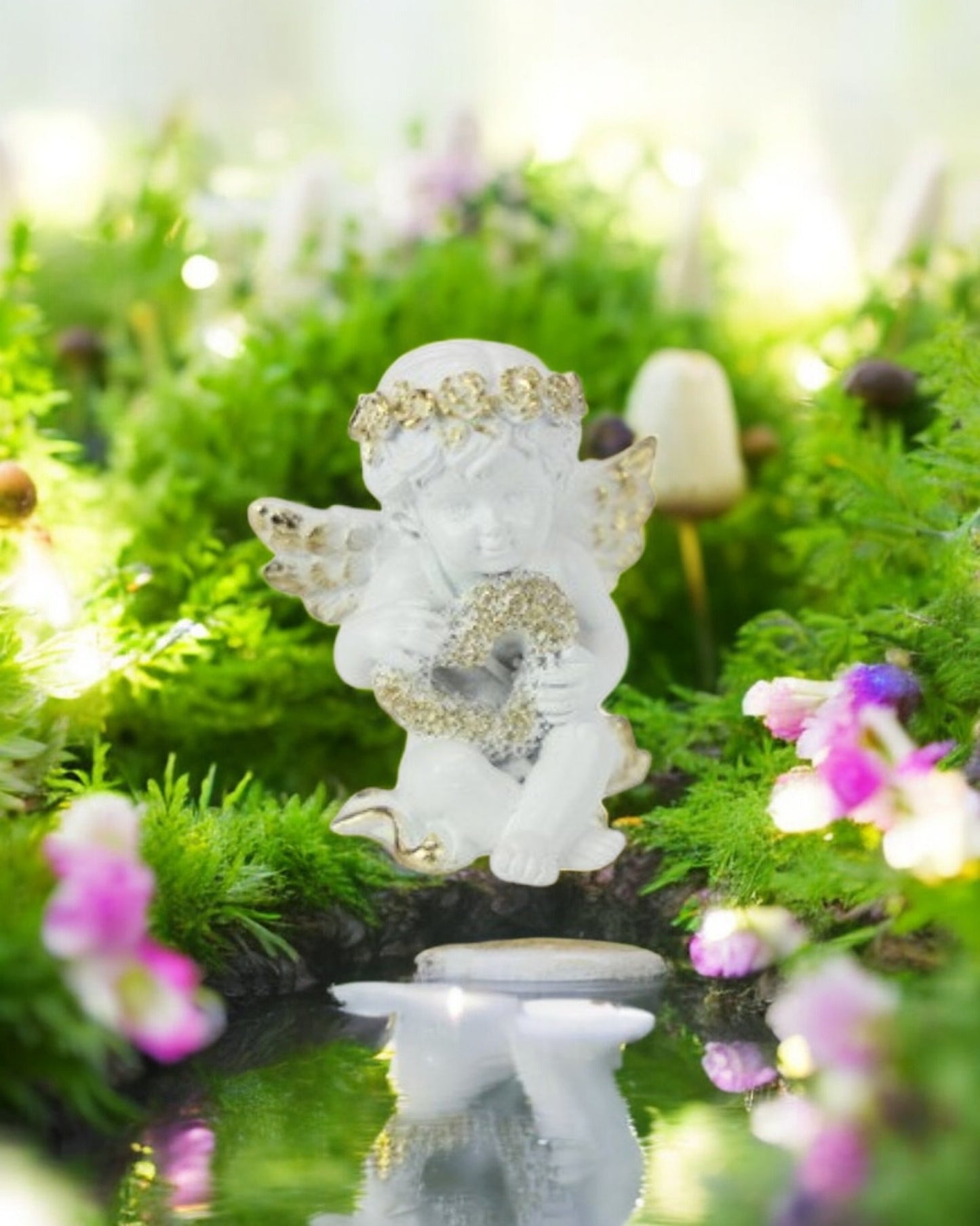 7cm White & Gold Cherub w/Hrt