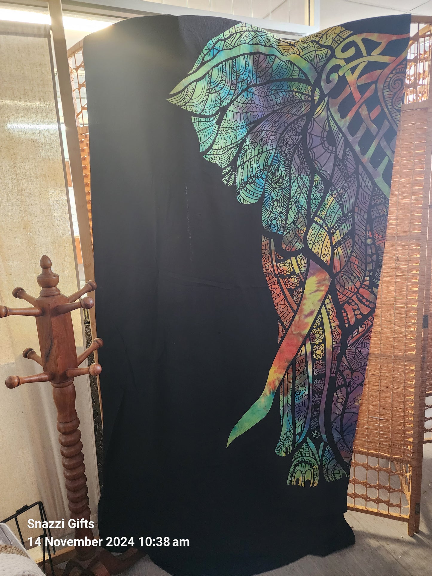 CURTAIN - Elephant