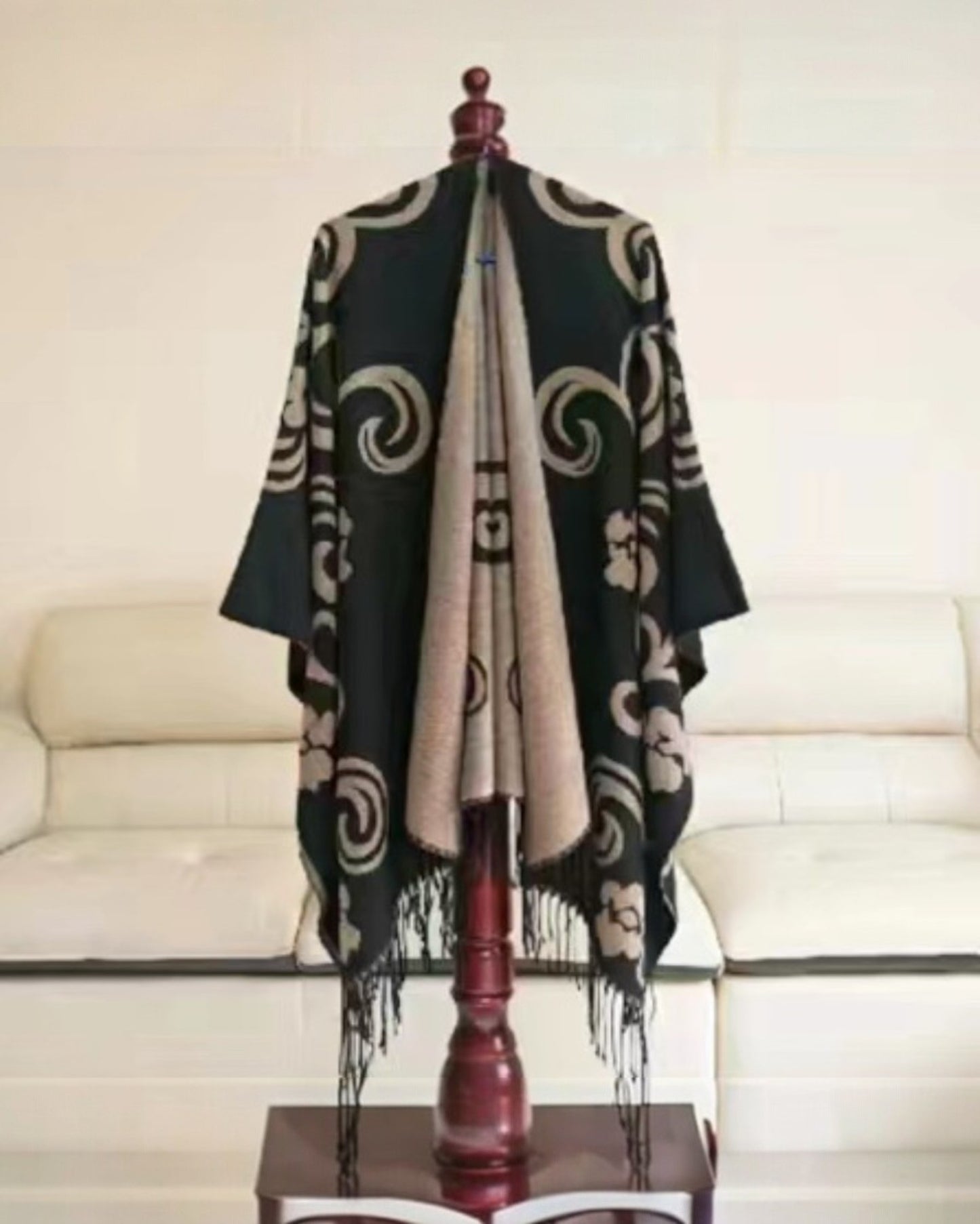Cape with curls design CAMEL
