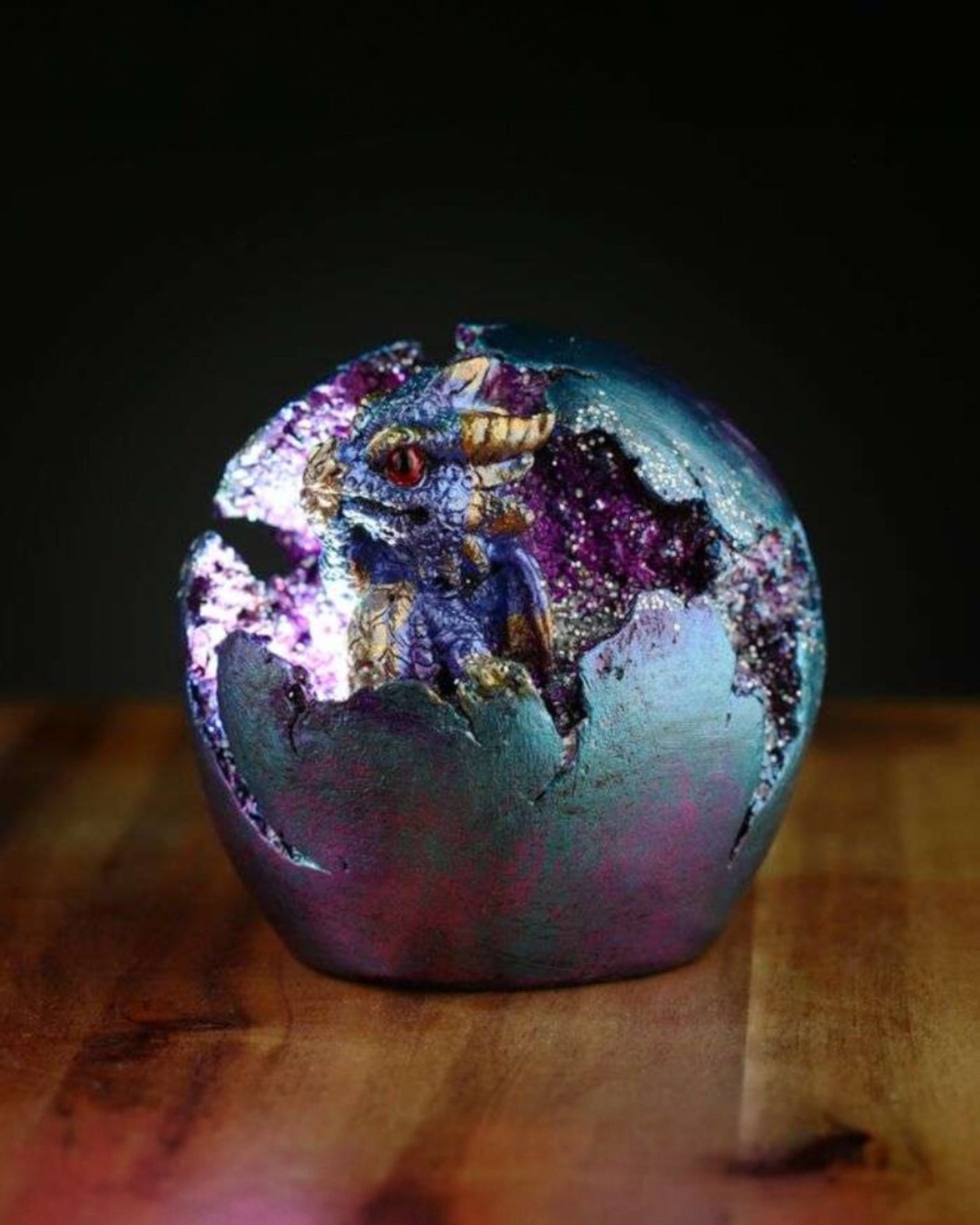 Baby Dragon LED Geode Hatching Dragon Egg