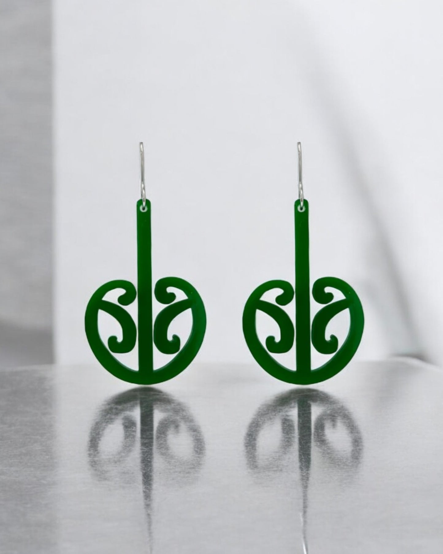 Tikitibu Earrings - Mangopare