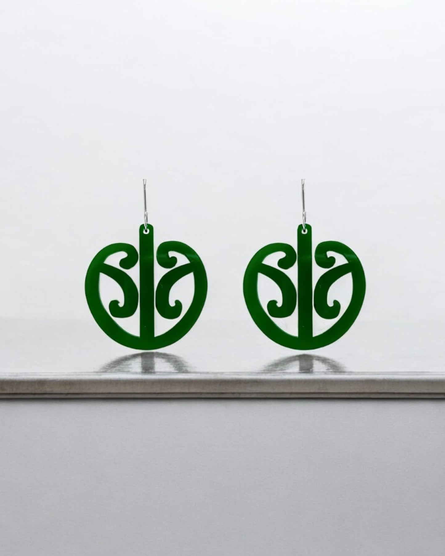 Tikitibu Earrings - Mangopare