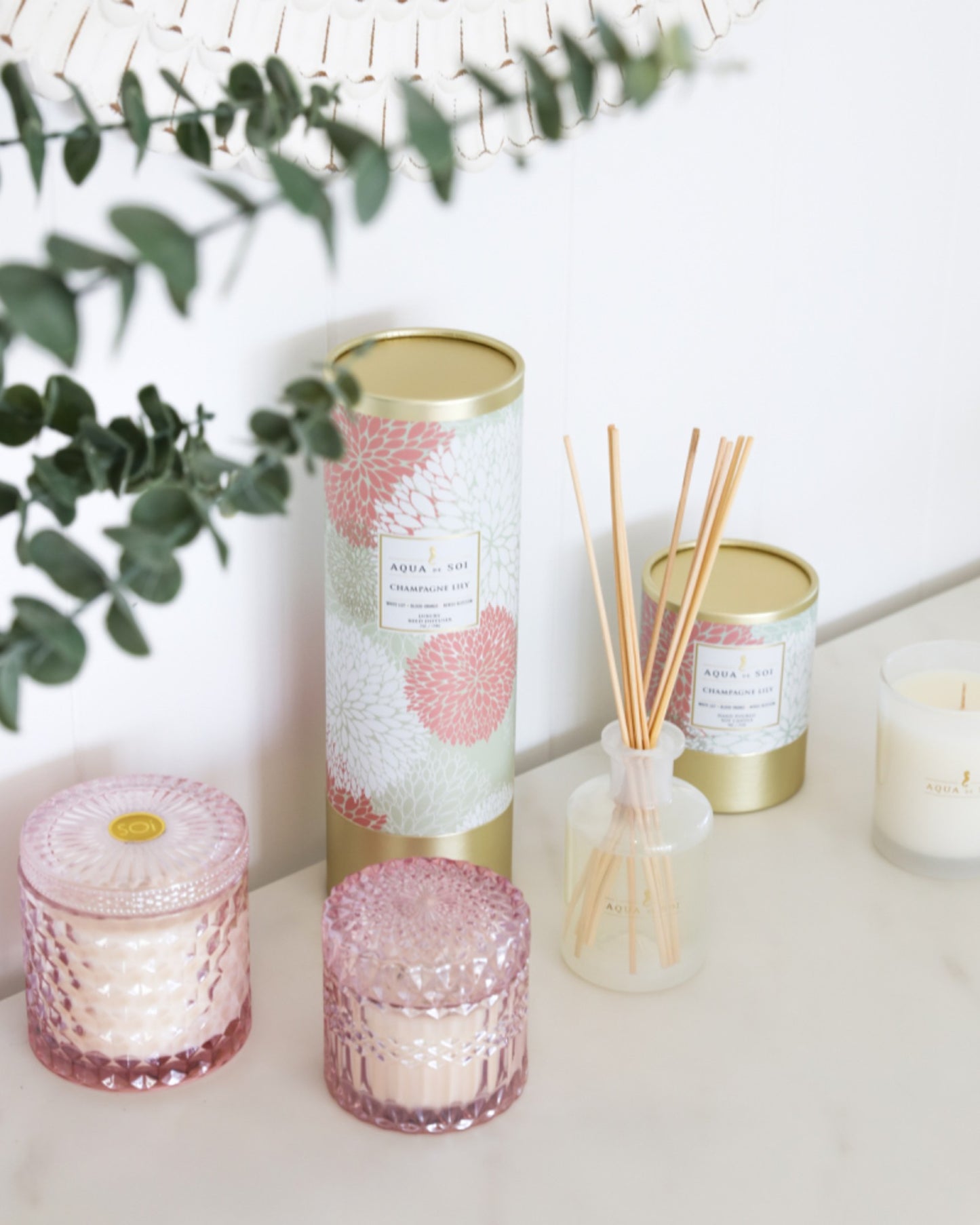 Champagne Lily Petite Shimmer Candle 8oz