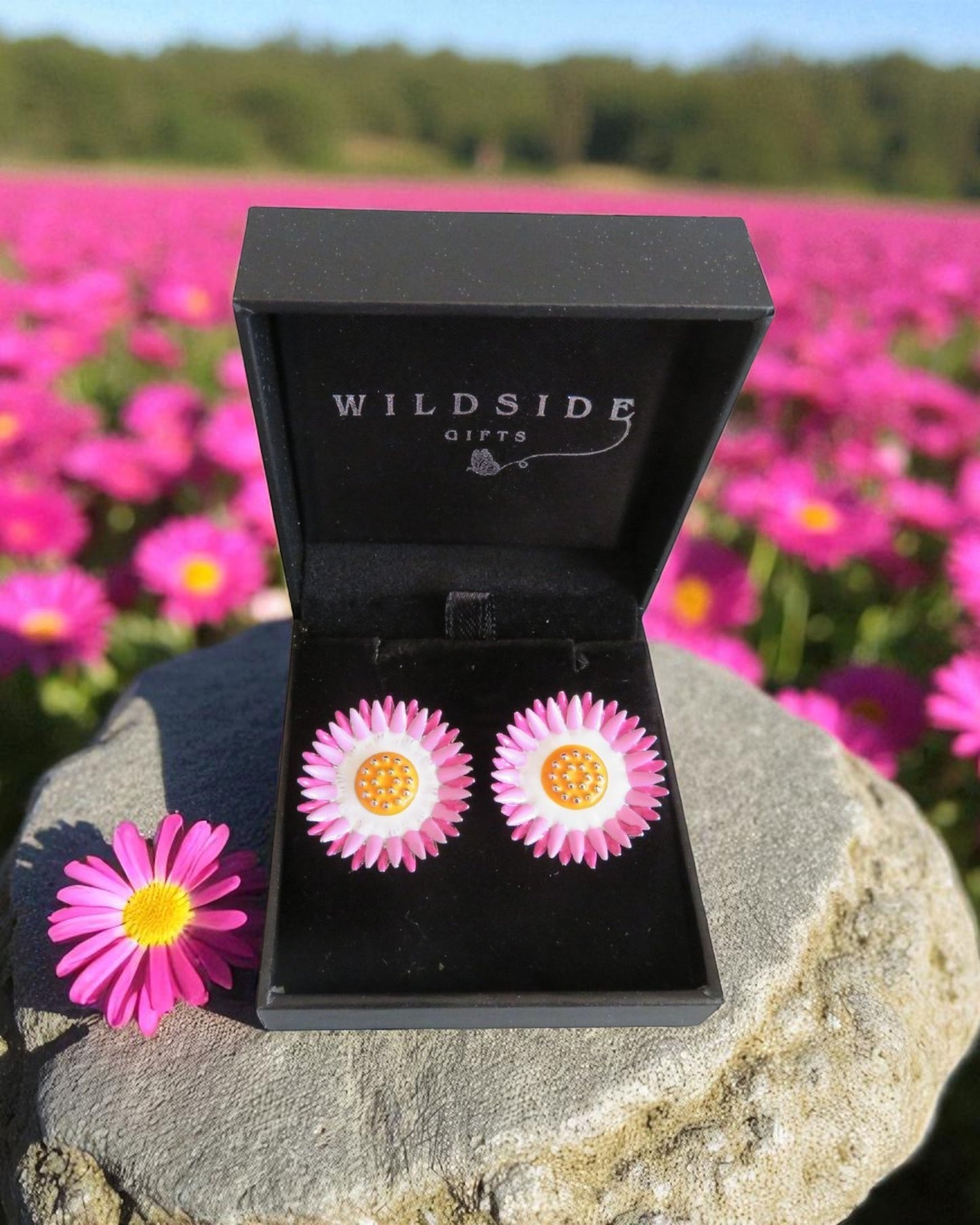 Pink Daisy Earrings