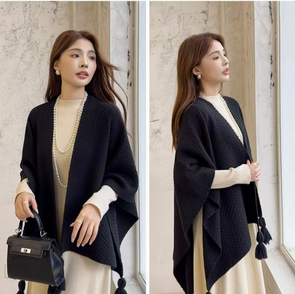 Large tassles cape