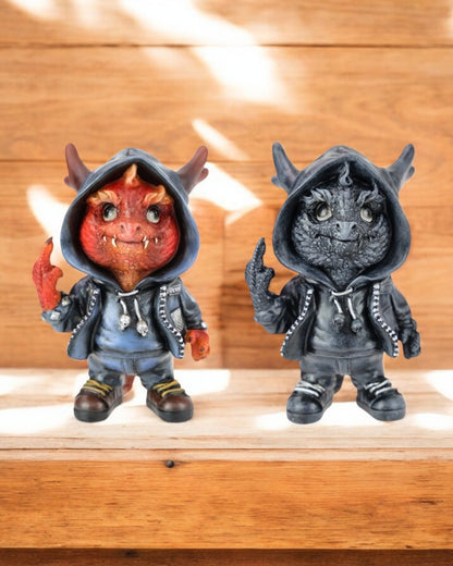 17cm Stand Hooded Vampire Dragon