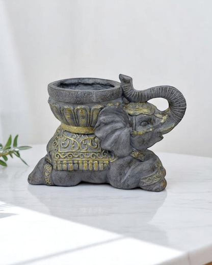 Garden Elephant Pot Holder