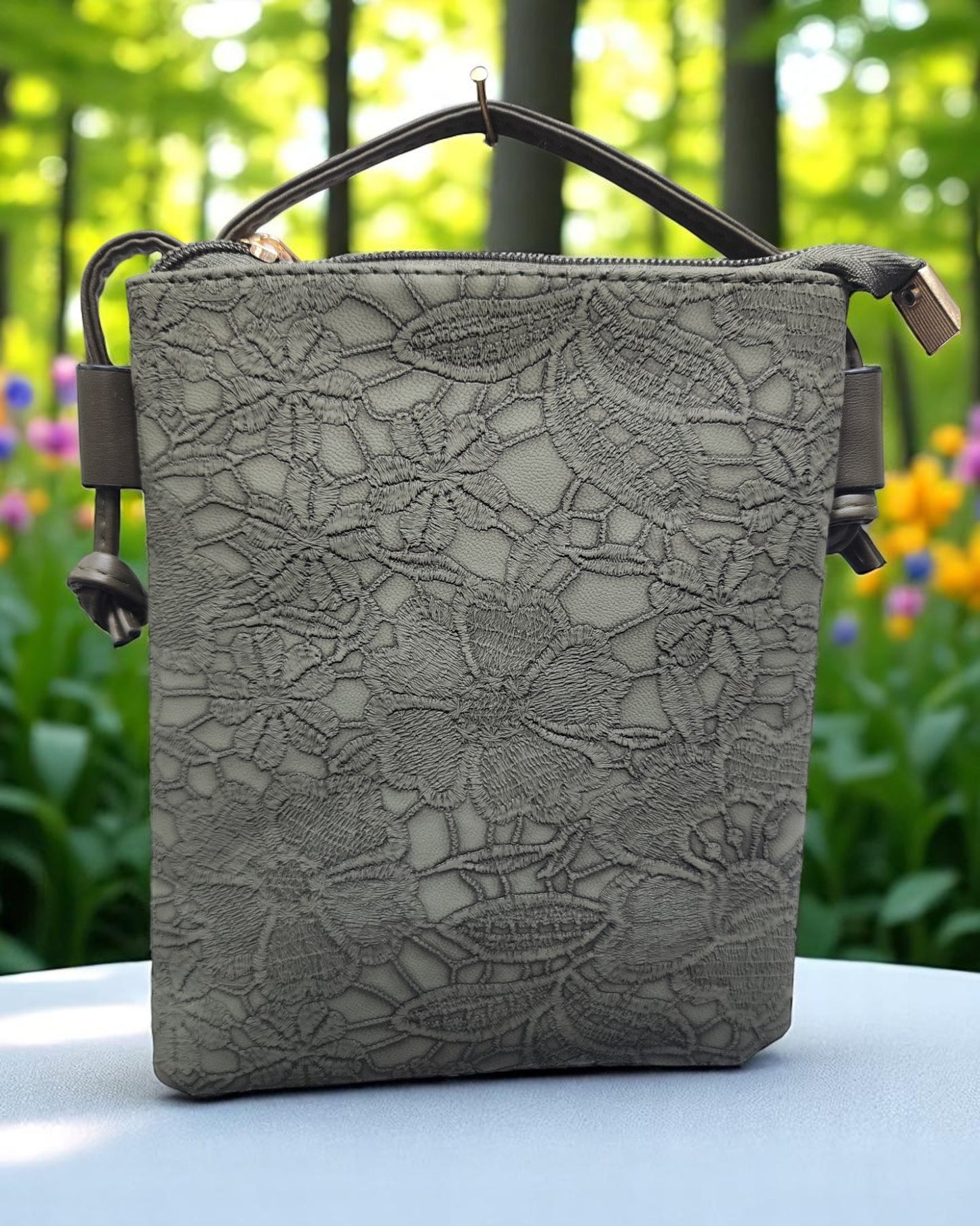 Lace emboss Phone Bag Olive