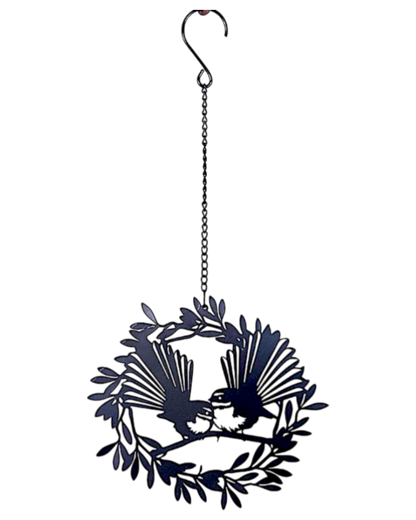 Metal Hanging Wreath Fantails