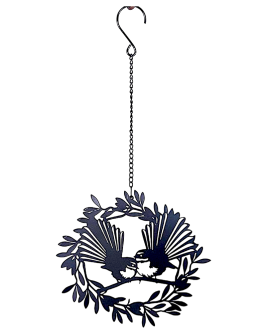 Metal Hanging Wreath Fantails