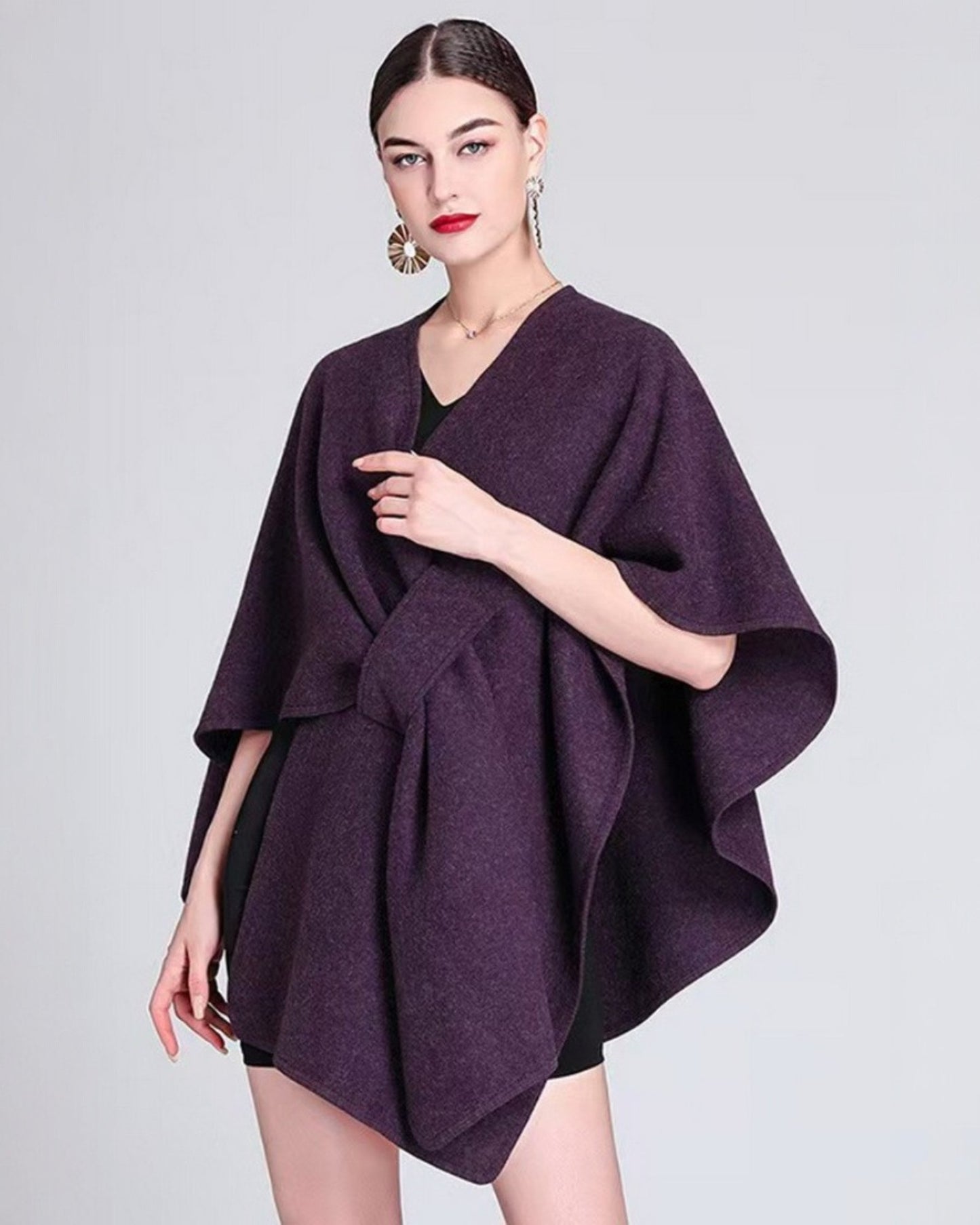 Davina Cape with pull through - GRAPE