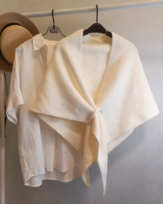 Lines Cape with pull through - IVORY