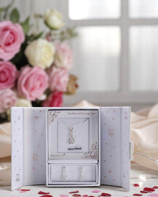 Equilibrium Giftset Eternal Necklace & Earrings