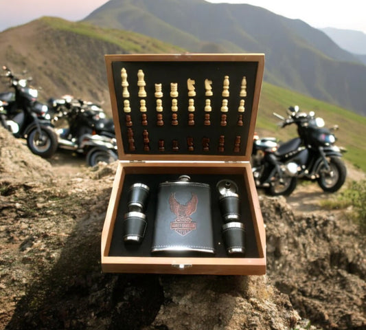 Harley Davidson Hip Flask and Chess Set