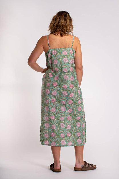 HAND BLOCKED PRINTED COTTON SLIP DRESS: Green/Pink / L/XL