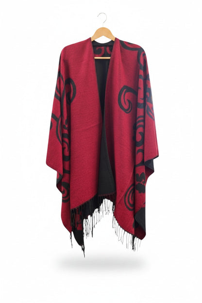 Cape with curls with tassles