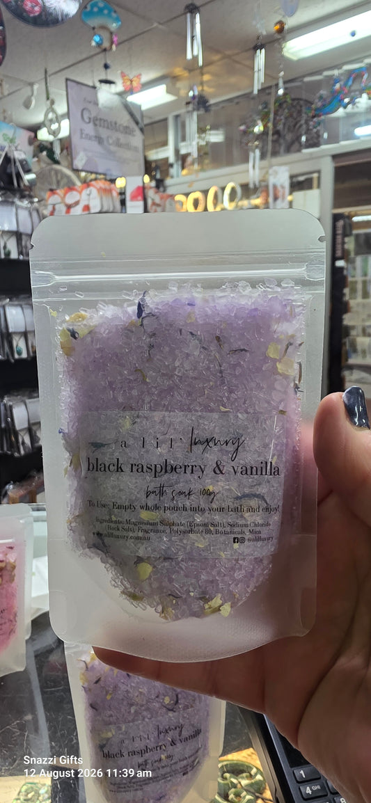 Bath Salt Soak: Black Raspberry & Vanilla (Purple)