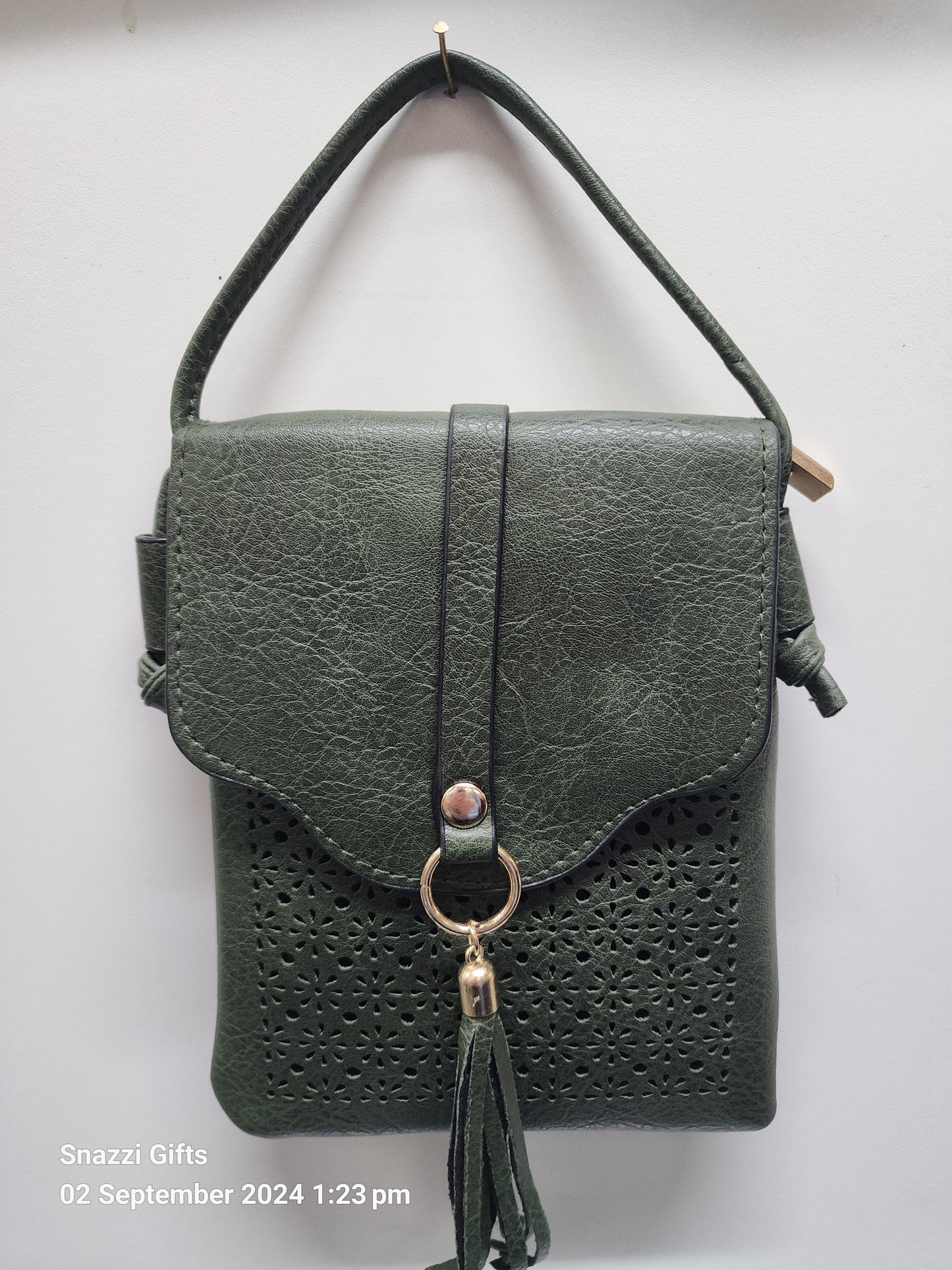 Eleanor tassle bag Olive