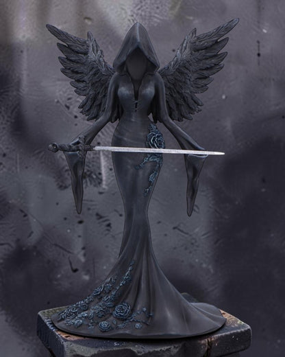 Femme Fatale – Warrior